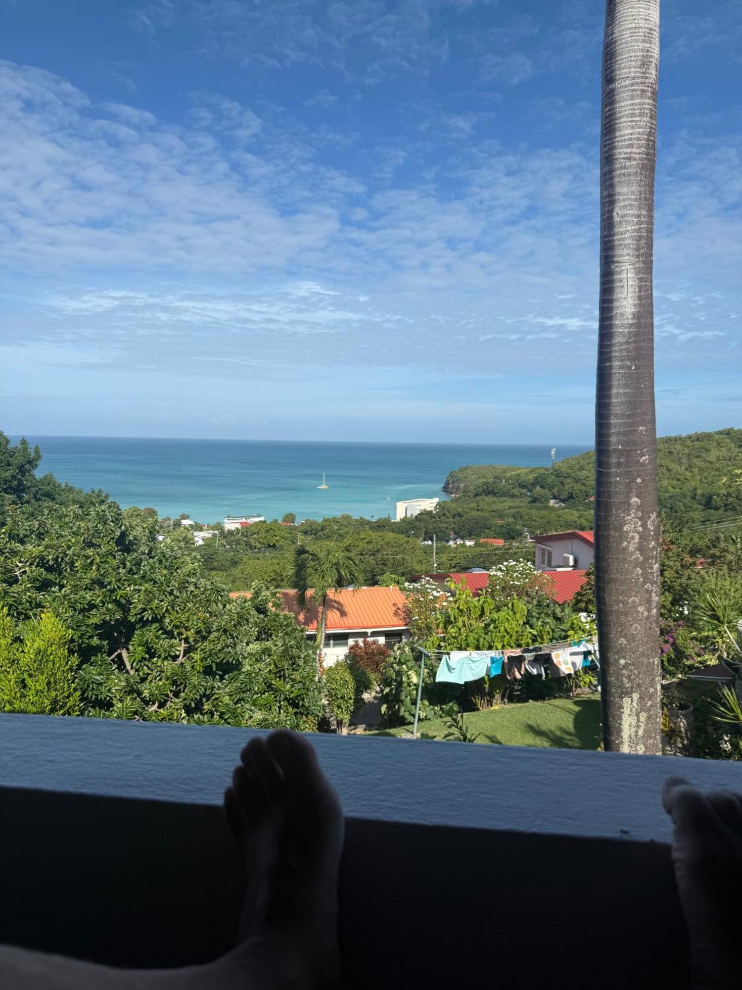 Attractive 2-Bed Apartment stunning sea view Dickenson Bay Extérieur photo